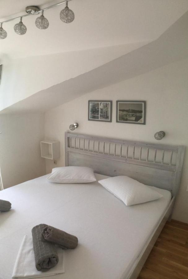 טוצפי Villa Viden Apartments מראה חיצוני תמונה